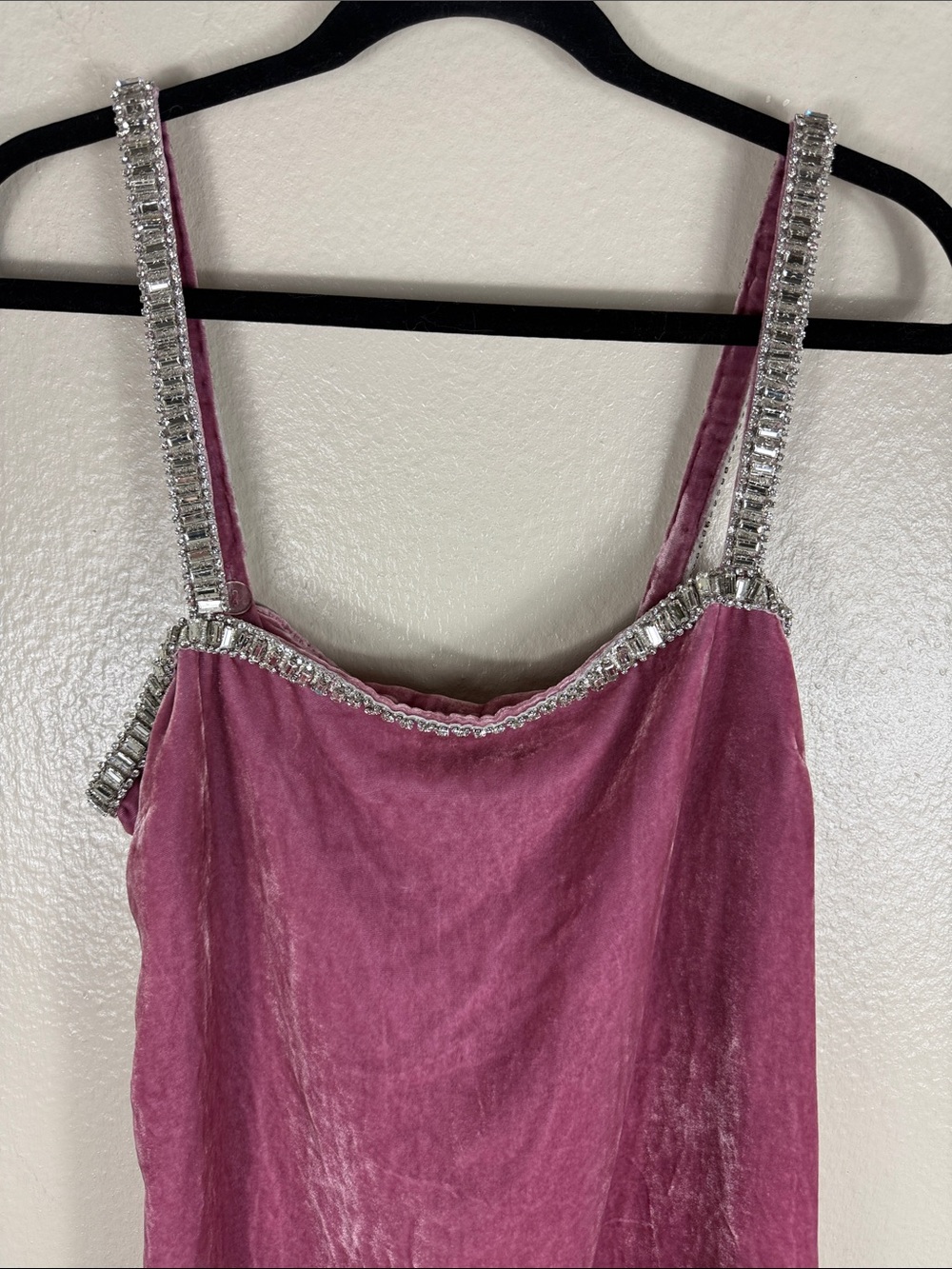 Reformation Pia Velvet Mini Dress in Sugar Plum - Picture 5 of 9